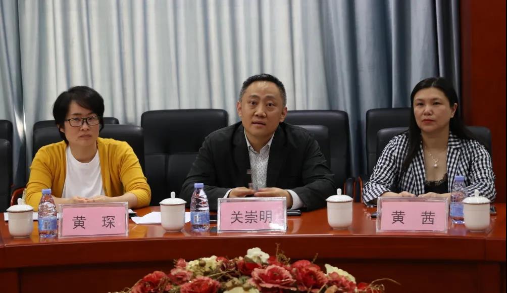 人民銀行領導一行蒞臨桂林南藥調研指導工作 人民銀行領導一行蒞臨桂林南藥調研指導工作